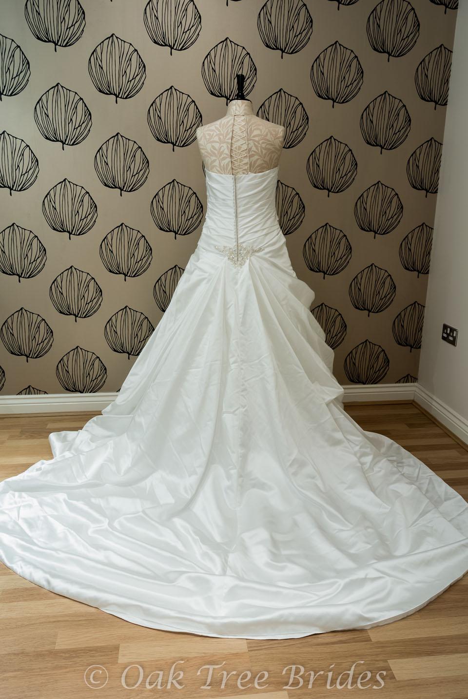 Size 14 Size 18 Size 14 Size 18